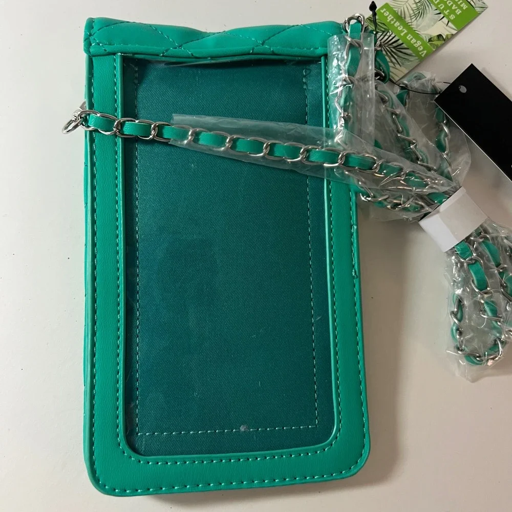 Studio Badgley Mischka Phone Case Diamond Quilting Studs Green NWT‎